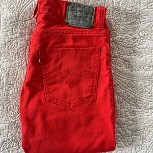 Red Levi's 510 Super Skinny